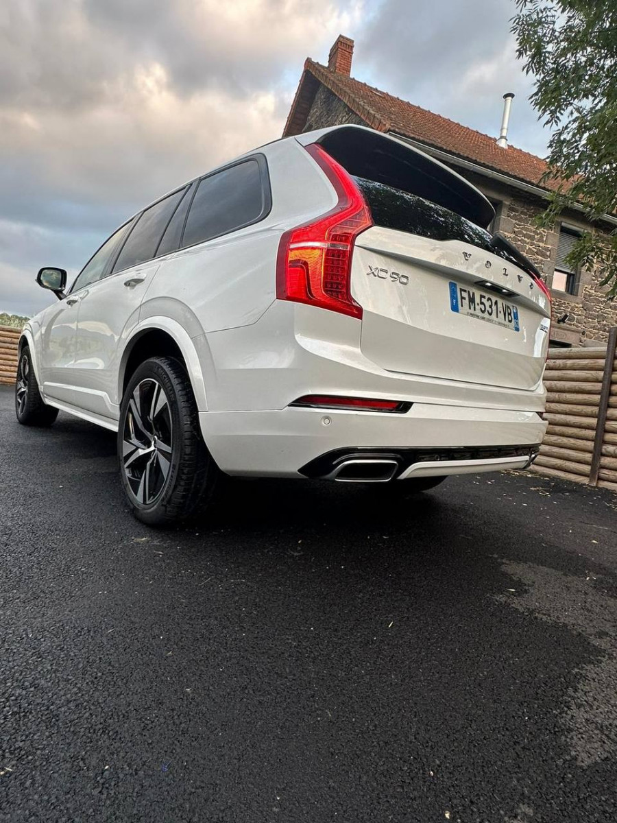 
                                                Voiture
                                                 Volvo XC90 B5