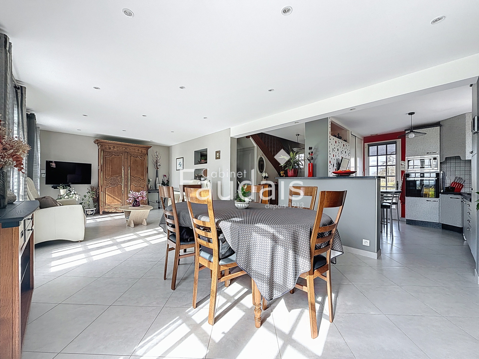 
                                                Vente
                                                 vue dégagée, 5 minutes de ST LO