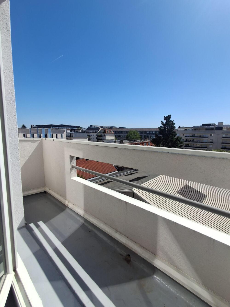 
                                                Vente
                                                 VUE DÉGAGÉE BALCON