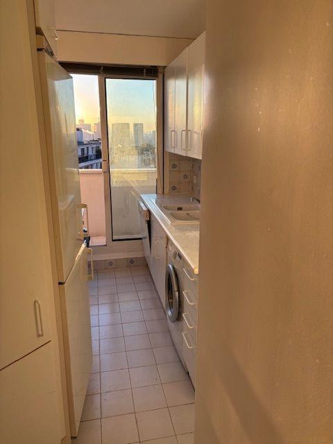 
                                                Location
                                                 Vue panoramique sur villa Montmorency et Paris