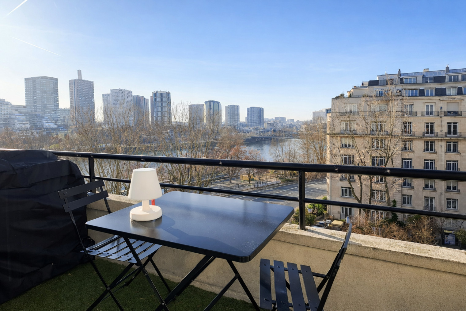 
                                                Vente
                                                 Vue Seine – Appartement lumineux avec balcon