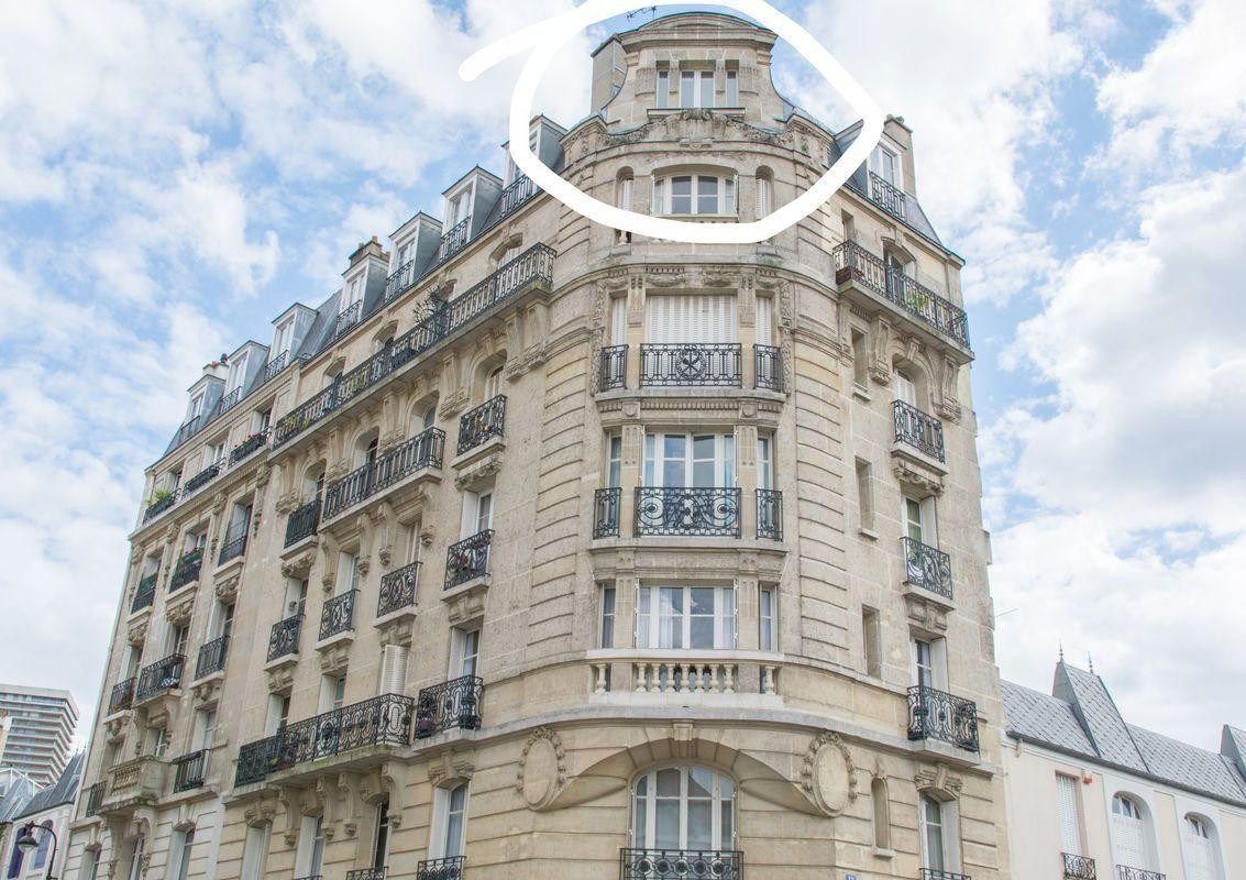
                                                Location
                                                 Vue sur parc et toits - appartement de charme