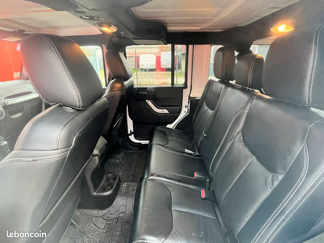 
                                                Voiture
                                                 Wrangler jk unlimited 3.6i v6 / bva / 2018 / équipé
