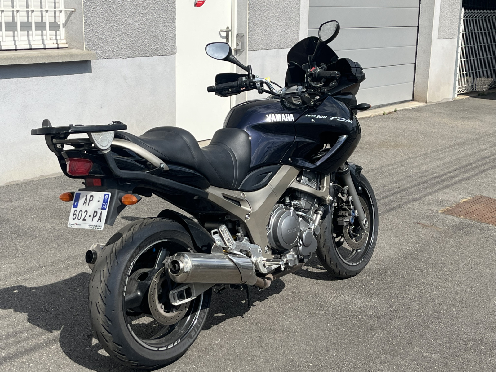 
                                                Moto - Scooter
                                                 Yamaha TDM Twin 900 2002
