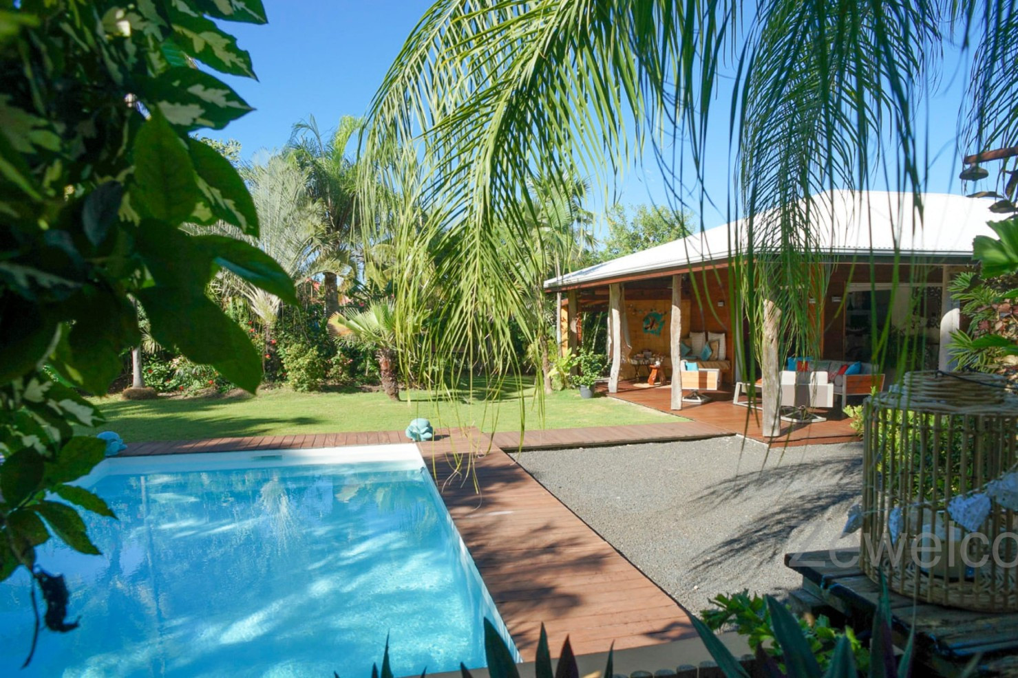 
                                                Location de vacances
                                                 ZeWelcome.com Villas en Guadeloupe en Loc@tion